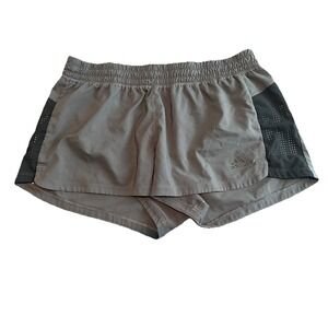 Adidas Women's Running Shorts Size Medium Breathable Lightweight Material
